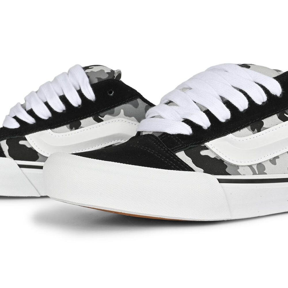 Vans Knu Skool Skate Shoes - Camo Black/White