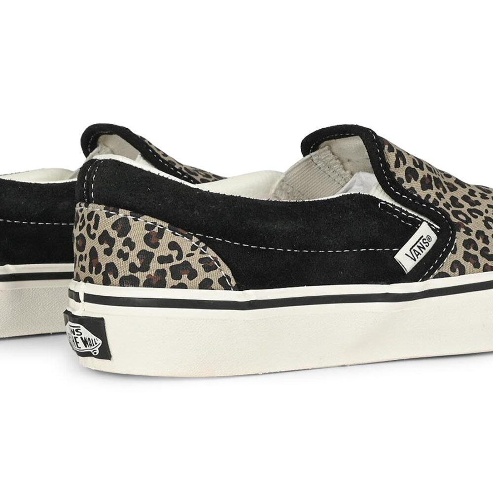 Vans Women's Classic Slip-On Skate Shoe - Black/Leopard