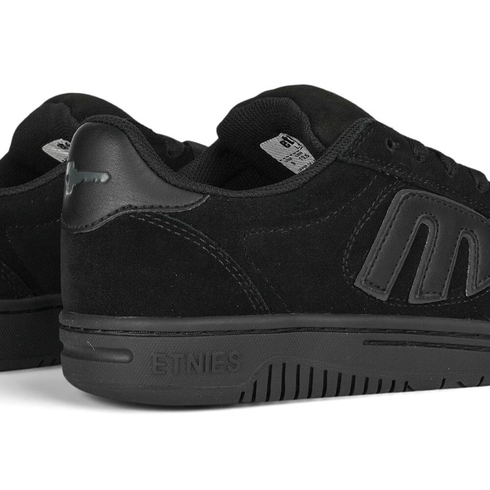 Etnies Lo Cut Skate Shoes - Black/Black/Black