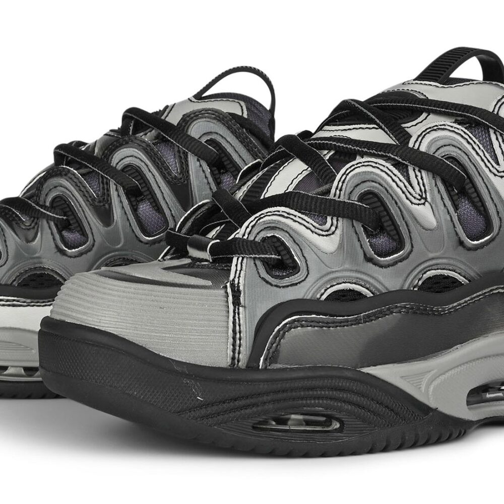 Osiris D3 2001 Skate Shoes - Silver/Black/Holo