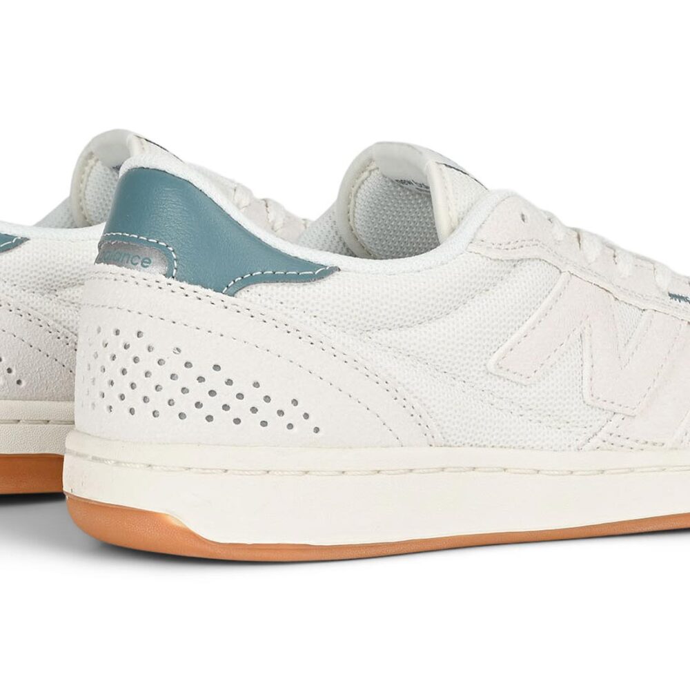 New Balance Numeric 440 V2 Skate Shoes - Sea Salt/Salt Water