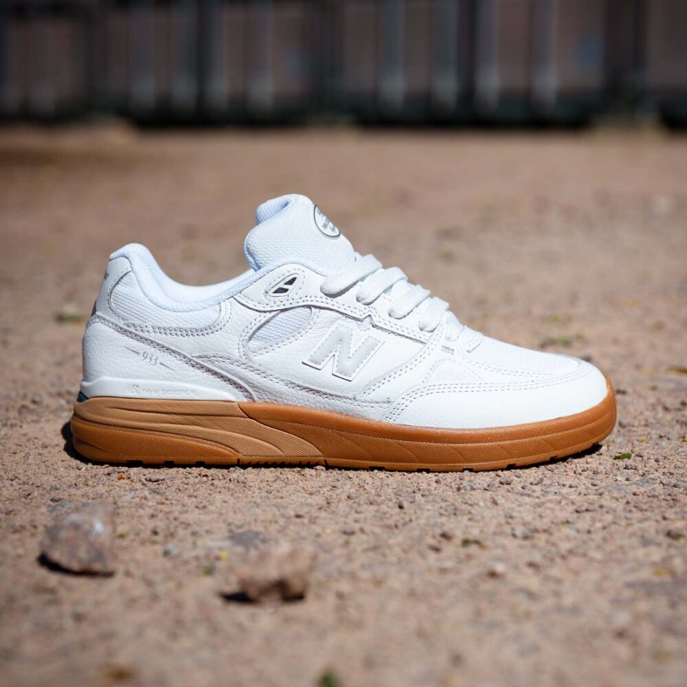 New Balance Numeric Reynolds 933 Skate Shoes - White/Gum