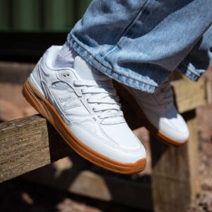 New Balance Numeric Reynolds 933 Skate Shoes - White/Gum