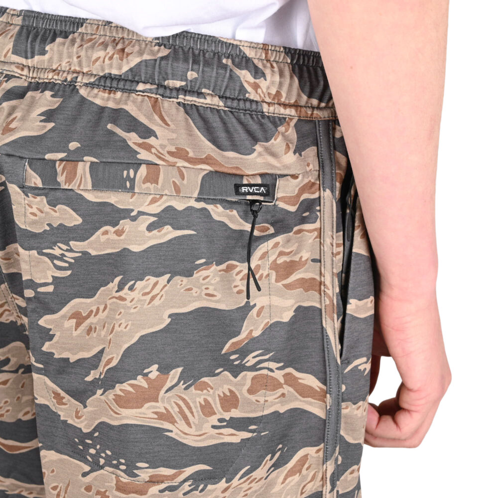 RVCA Yogger Recover Short - Tiger Camo