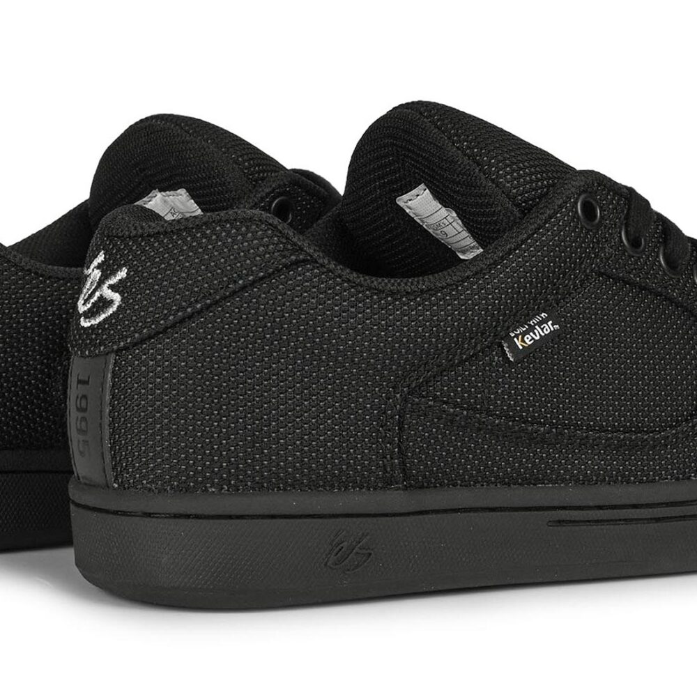 eS Accel Kevlar Skate Shoes - Black/Black