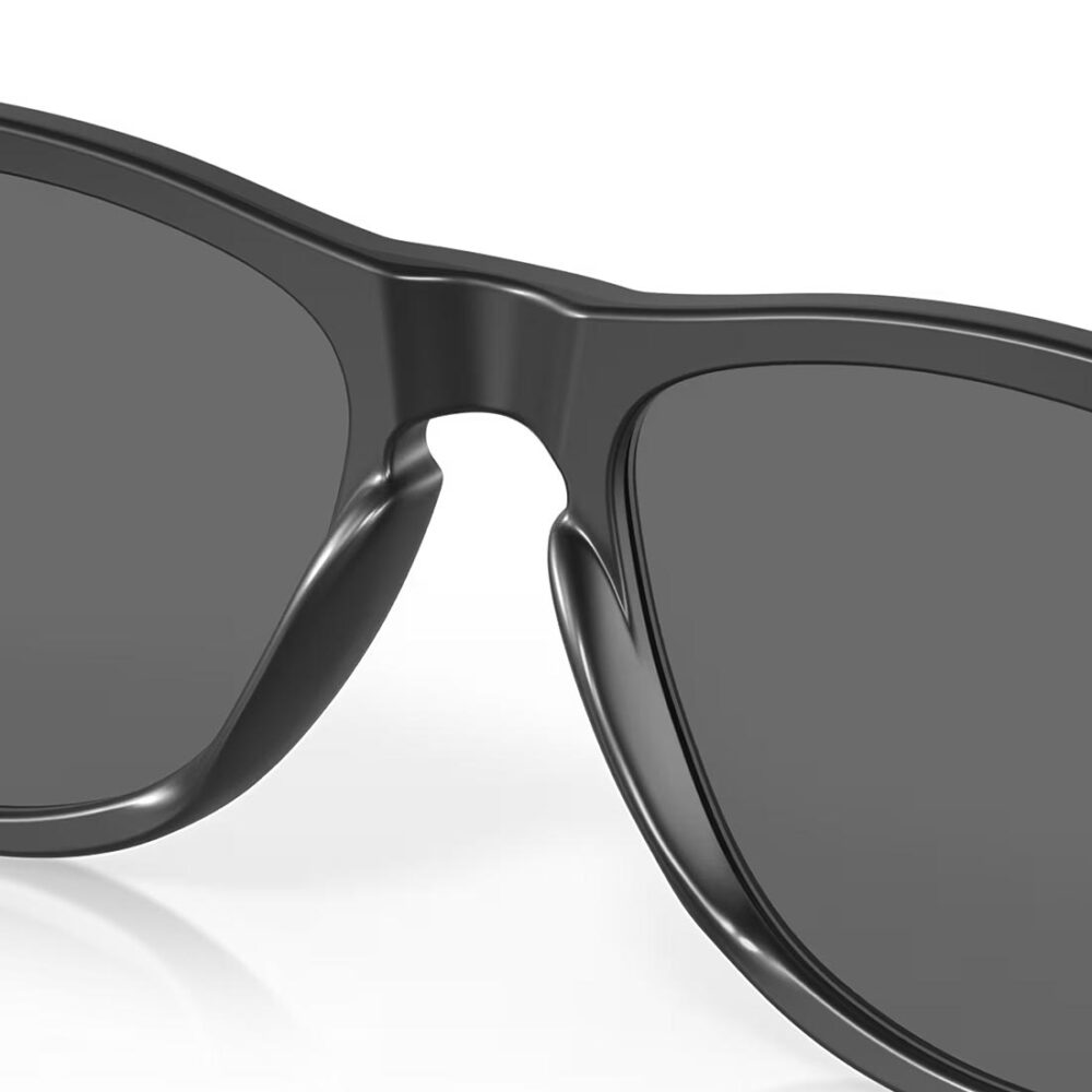 Oakley Frogskin Polarised Sunglasses - Matte Black/Prizm Black
