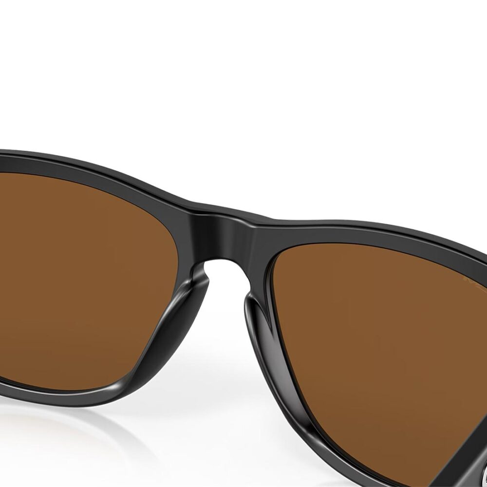 Oakley Frogskin Sunglasses - Matte Black/Prizm Violet