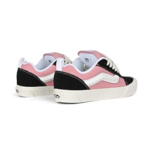 Vans Knu Skool Skate Shoes - Black/Pink