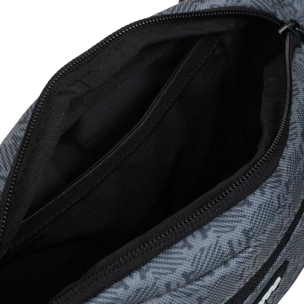 DC Tussler 4 Hip Bag - Soccer Black