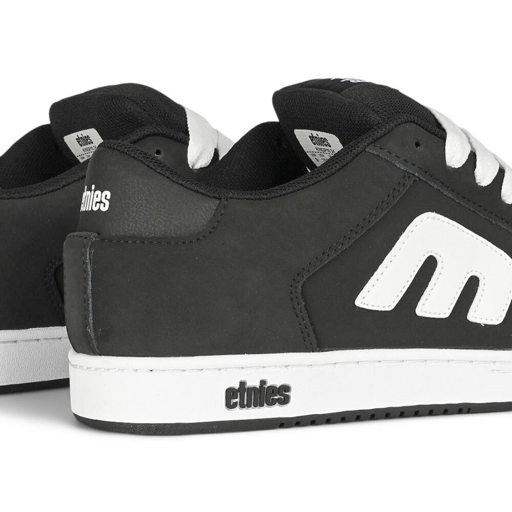 Etnies Kingpin 2K Skate Shoes - Black/White