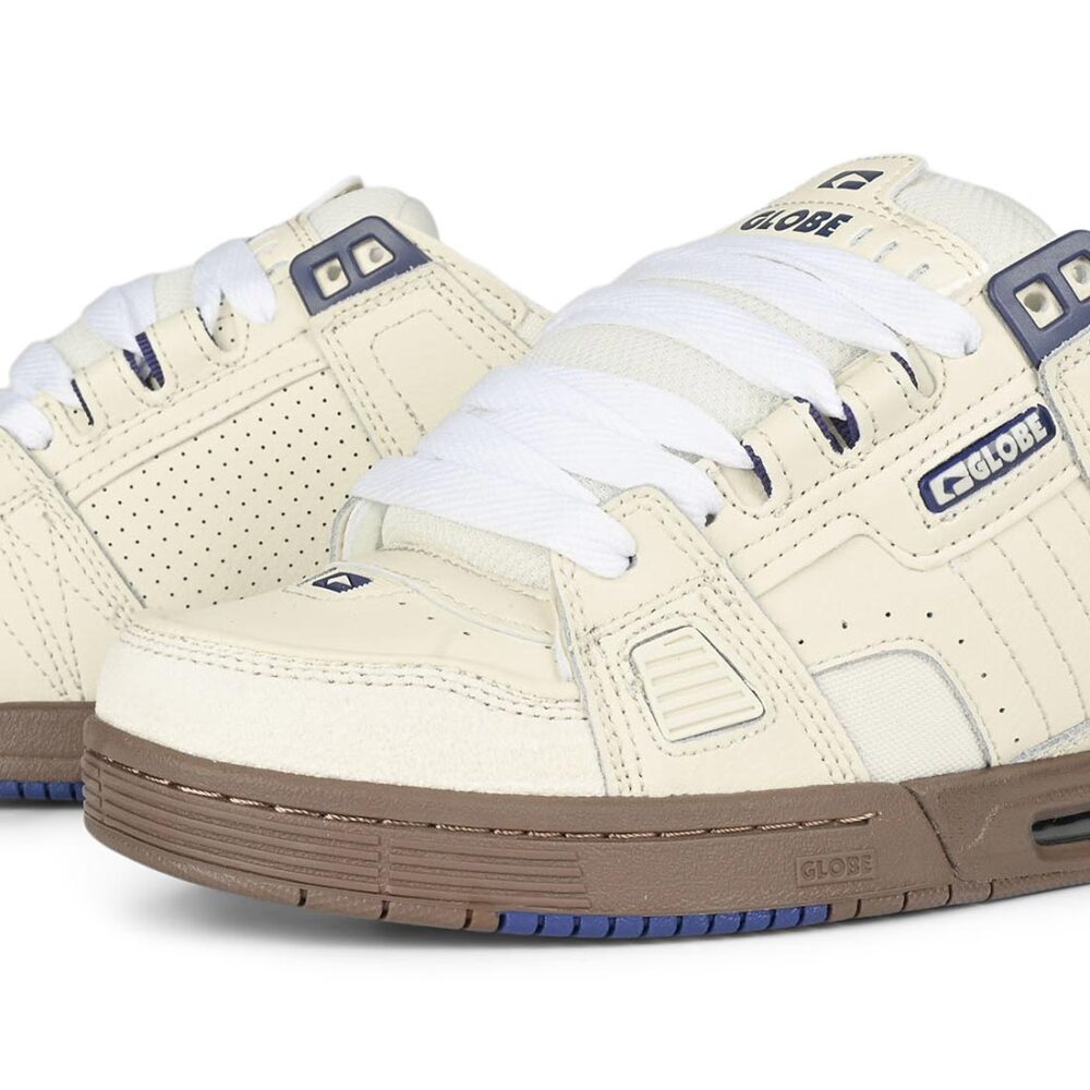 Globe Sabre Skate Shoes - Antique White/Blue