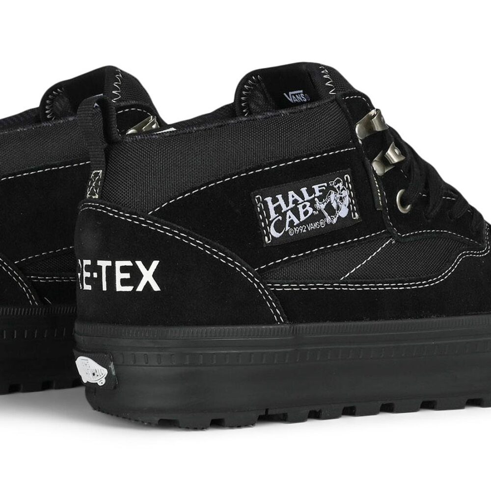 Vans Half Cab Gore-Tex Insulated Winterised Skate Shoes - Black/Black