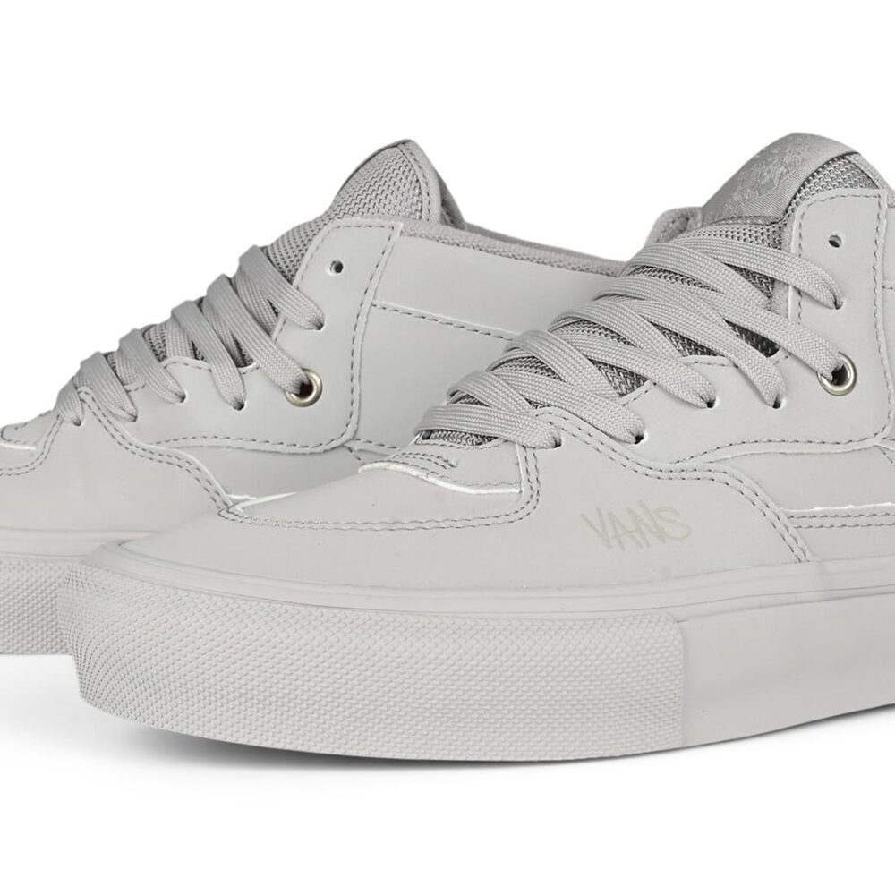 Vans x Atiba Half Cab Skate Shoes - Light Grey